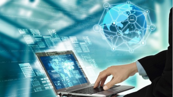 Viết code có mặt ở hầu hết mọi lĩnh vực trong công nghệ